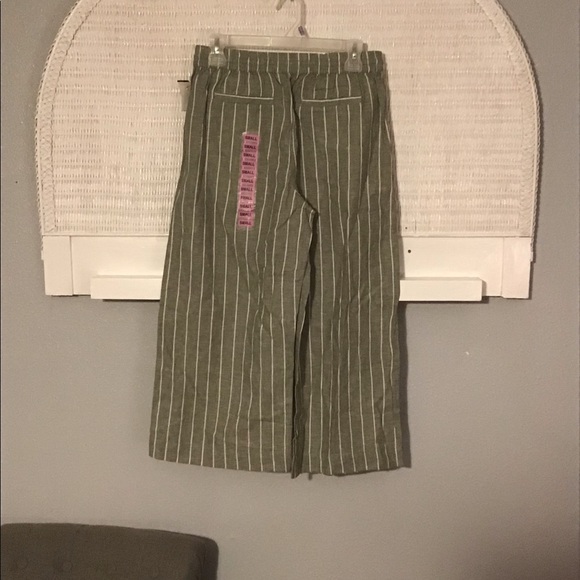 Beach Lunch Lounge Linen Cropped Pants (NWT) - Picture 7 of 8